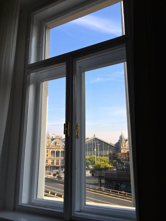 Hello Downtown Apartment - Eiffel Budapest Zimmer foto